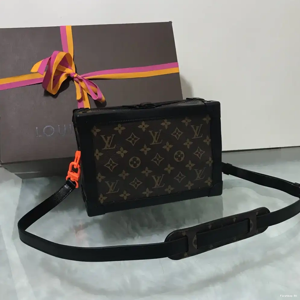 First bag ru VUITTON BOX LOUIS 0511